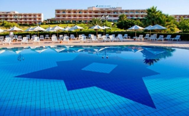 פוצאלו Conte Di Cabrera Hotel Club מראה חיצוני תמונה